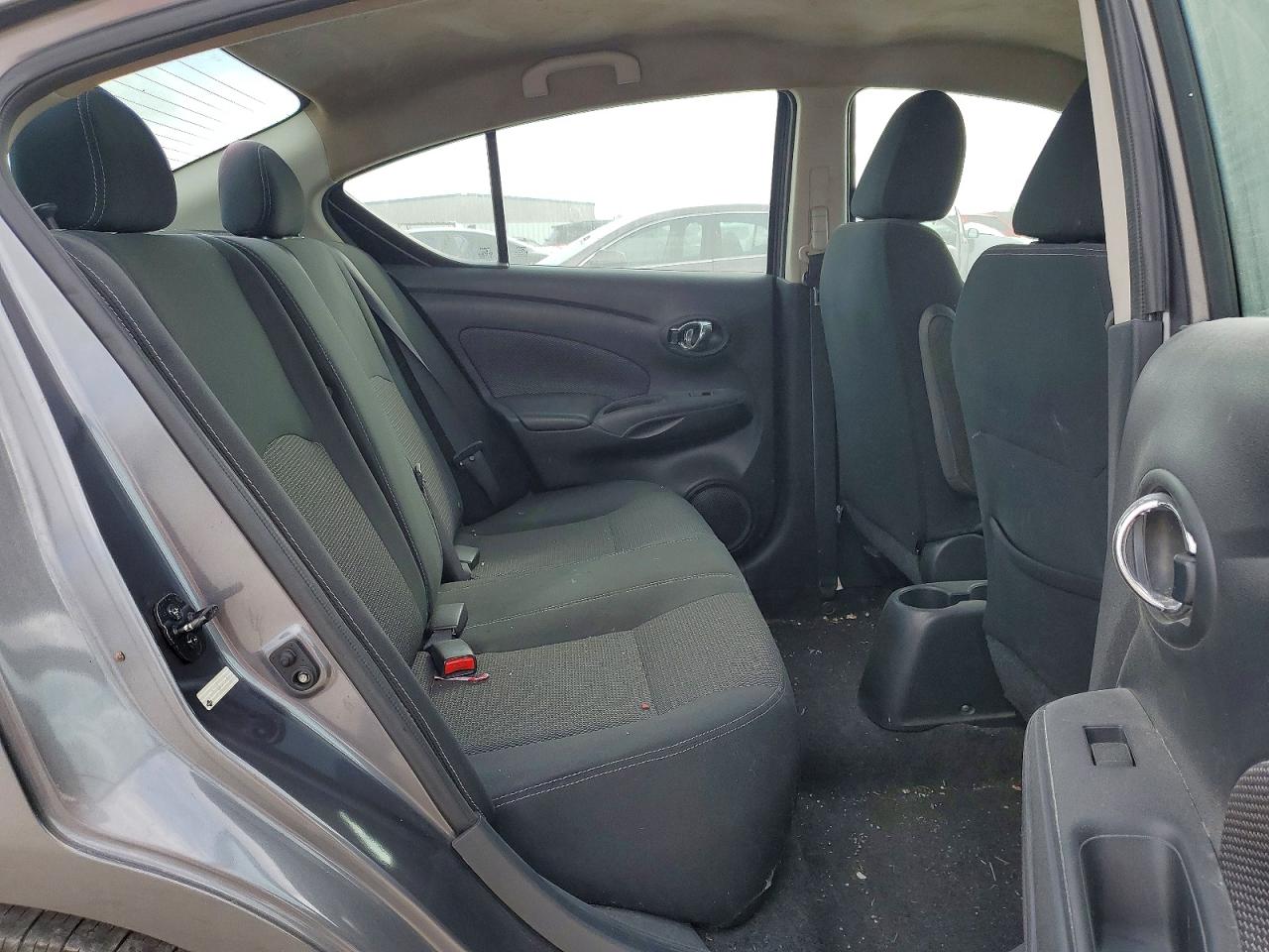 Nissan Versa 1.6 Sv