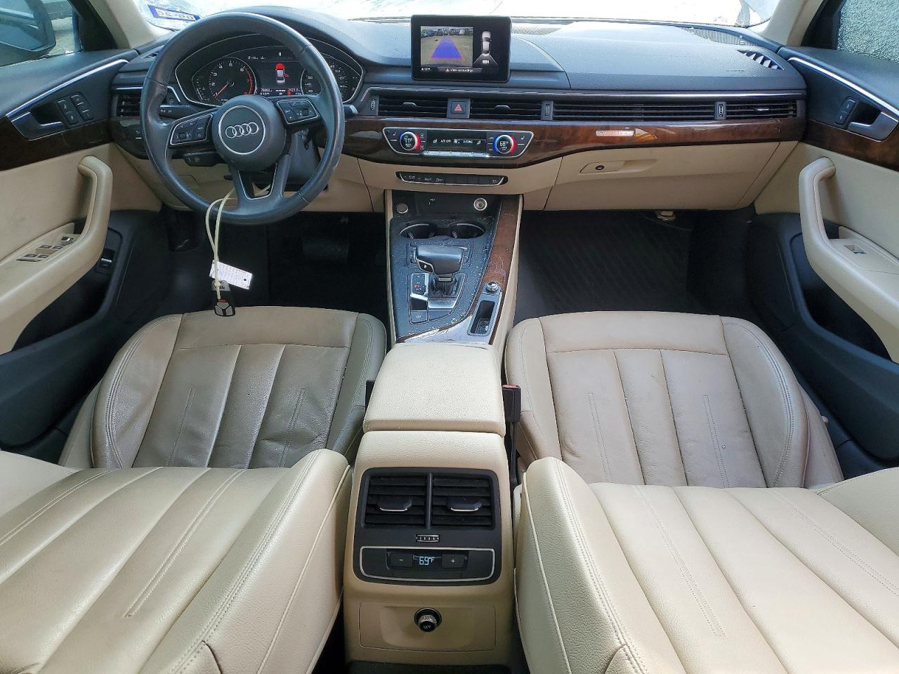Audi A4 Premium
