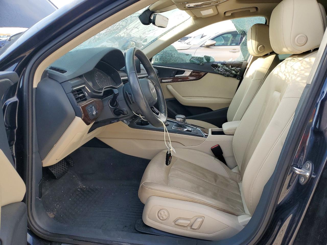 Audi A4 Premium