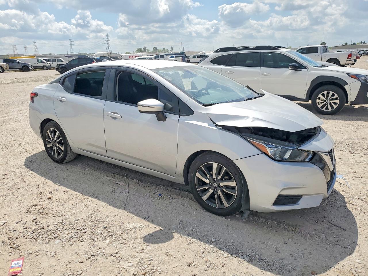 Nissan Versa Sv