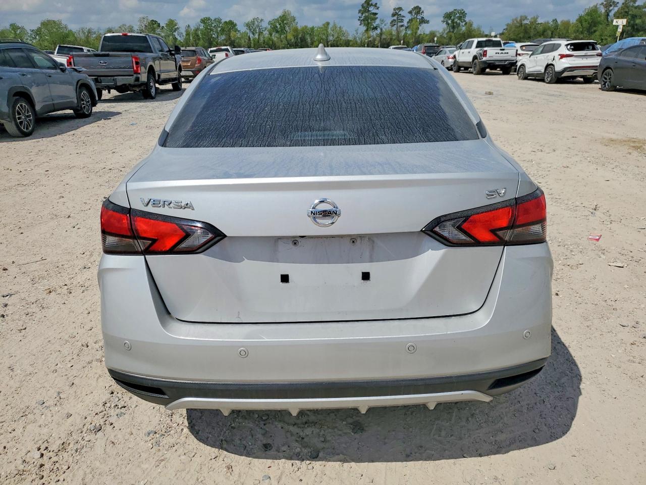 Nissan Versa Sv