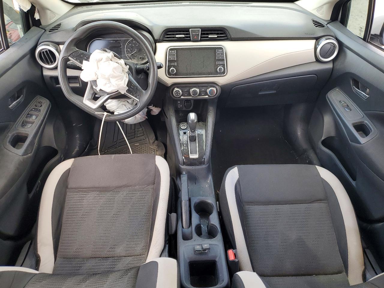 Nissan Versa Sv