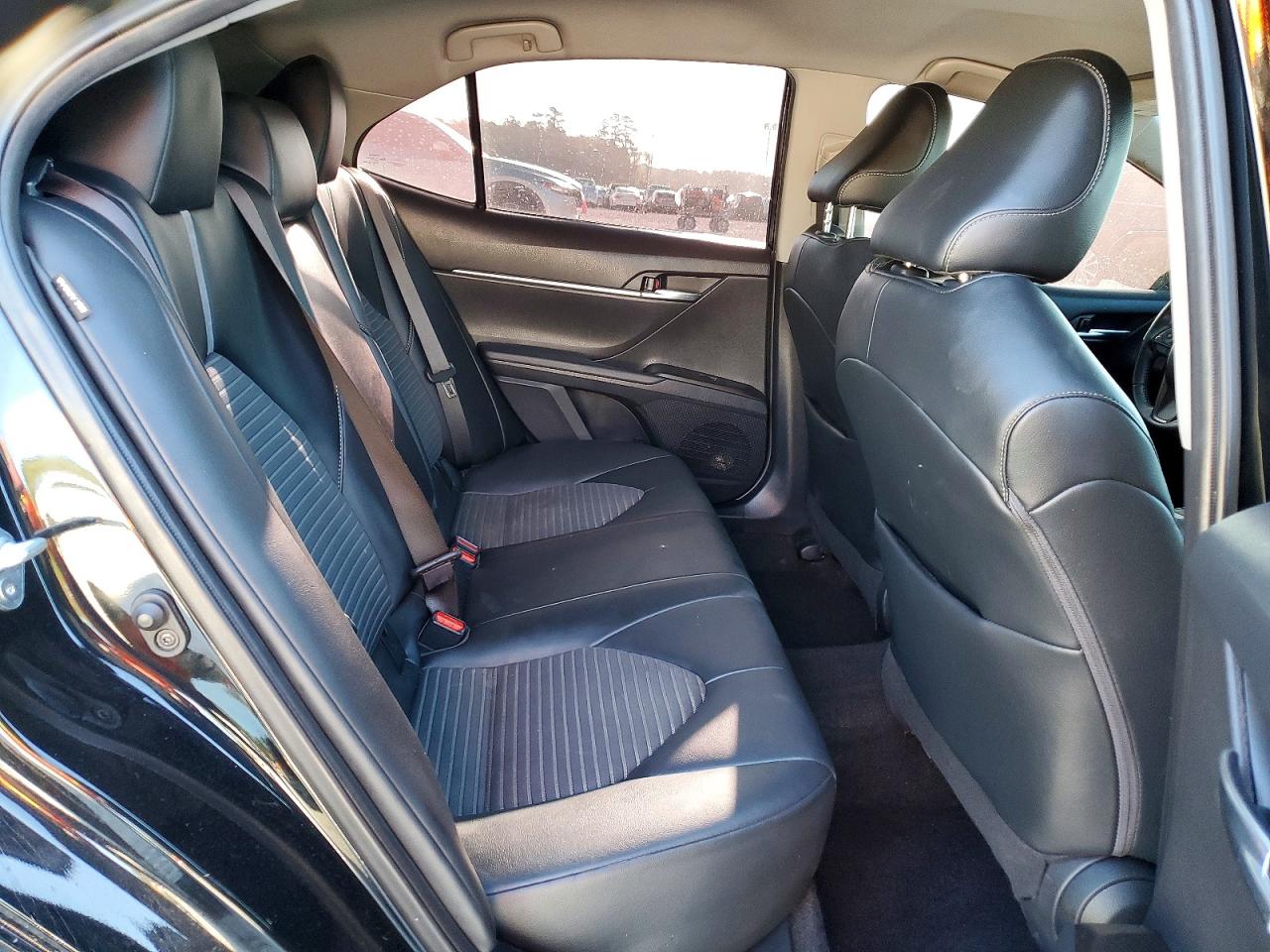 Toyota Camry Se
