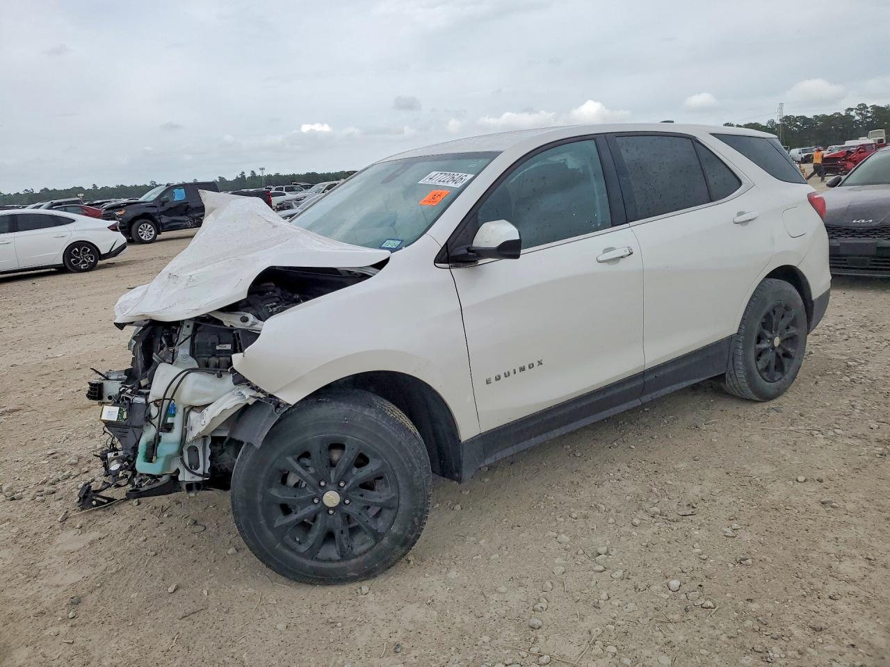 Salvage Chevrolet Equinox Image
