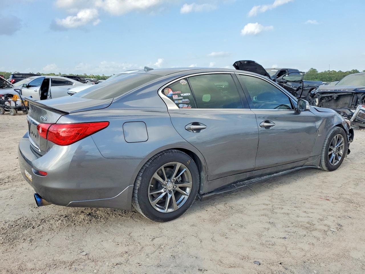 INFINITI Q50 3.0t P 3.0t Signature Edition