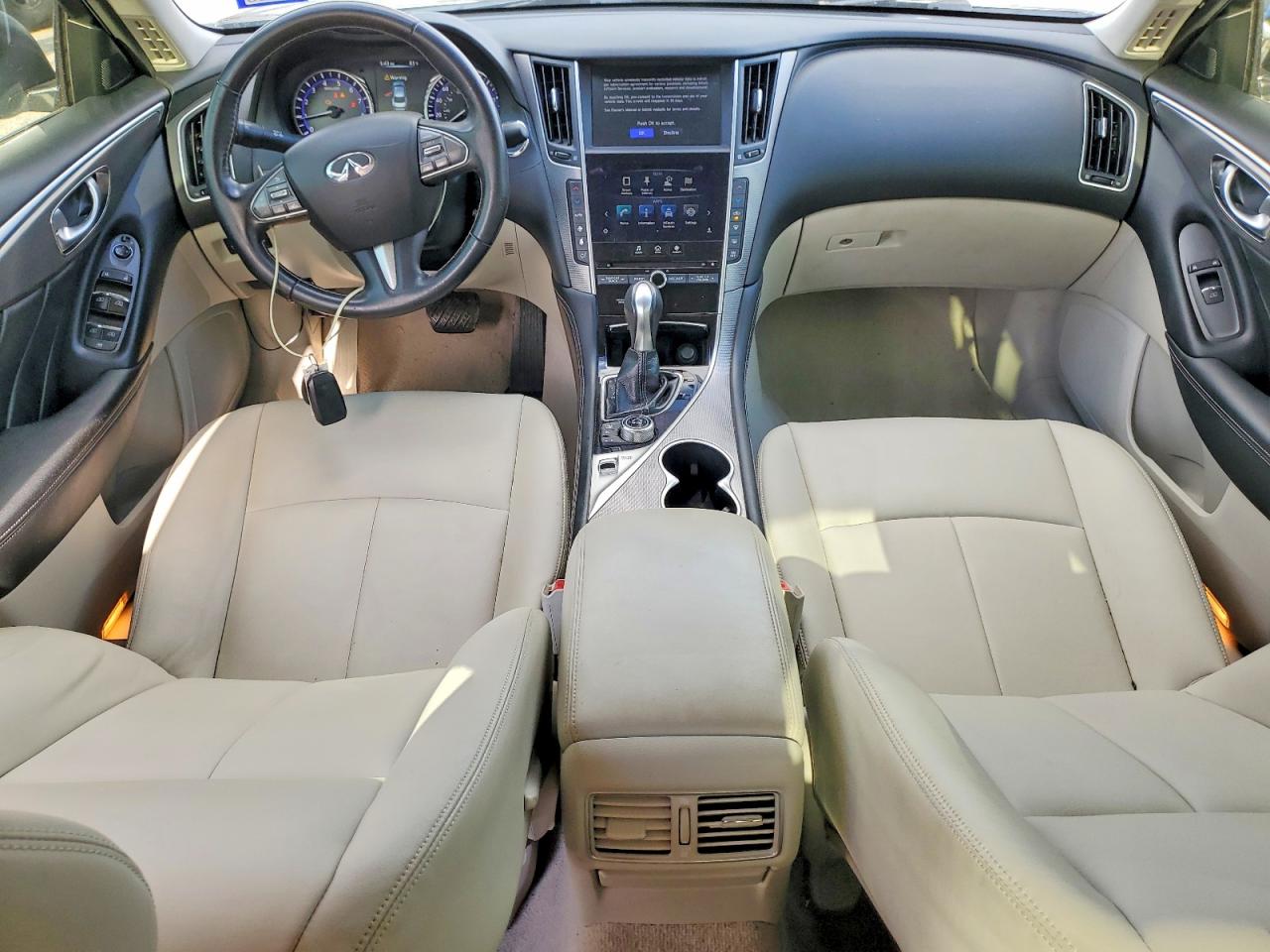 INFINITI Q50 3.0t P 3.0t Signature Edition