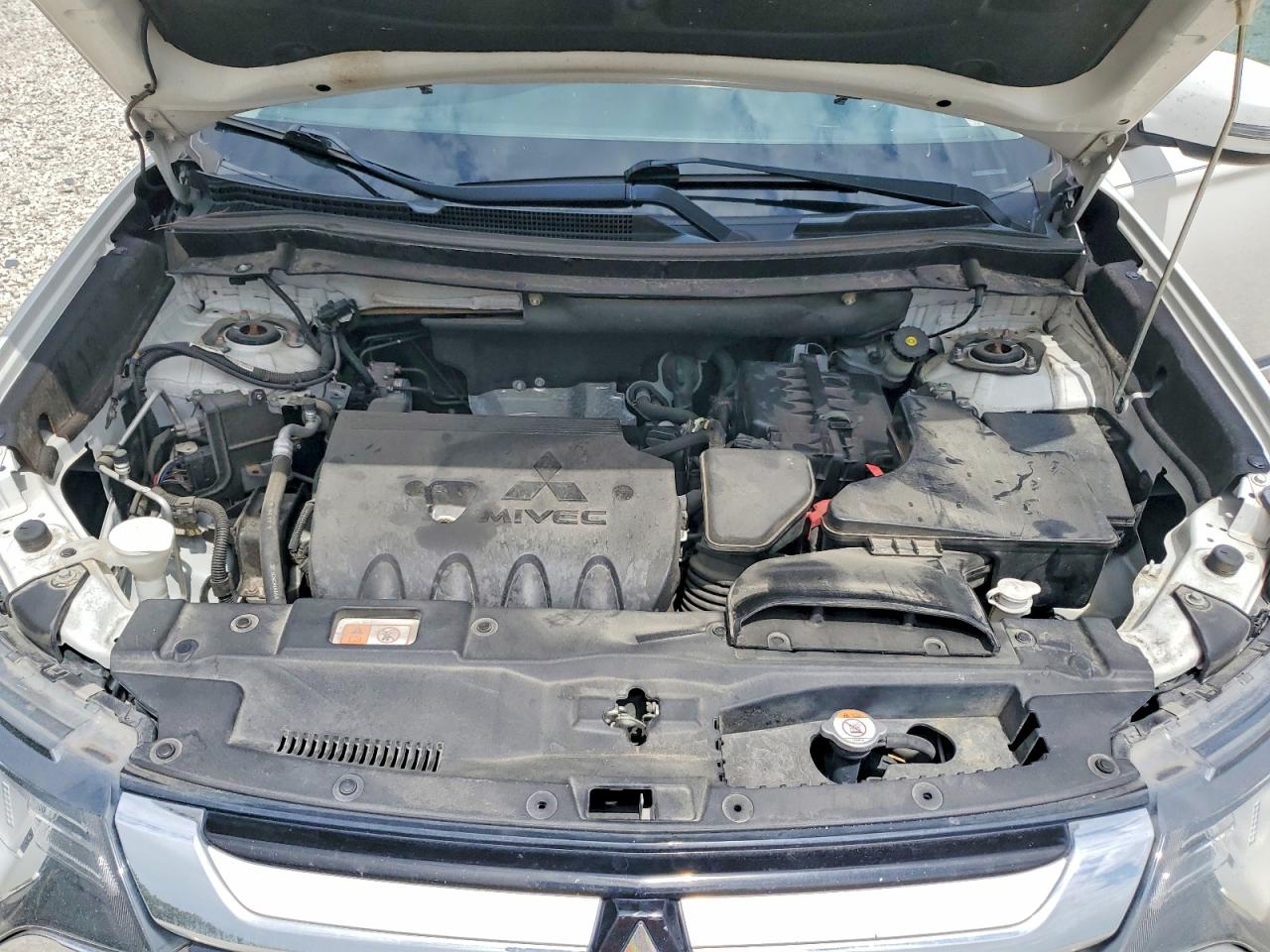 Mitsubishi Outlander Se
