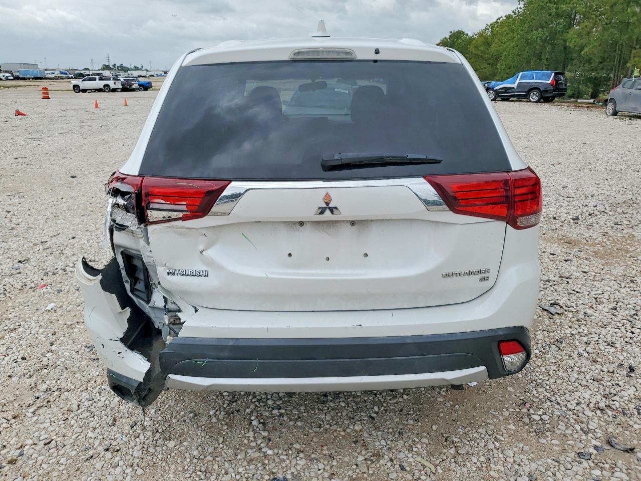 Mitsubishi Outlander Se