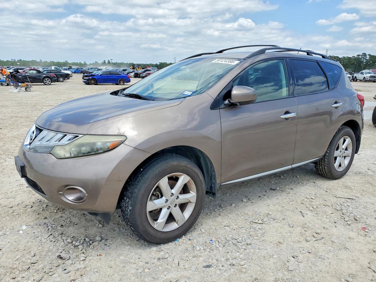 Salvage Nissan Murano Image