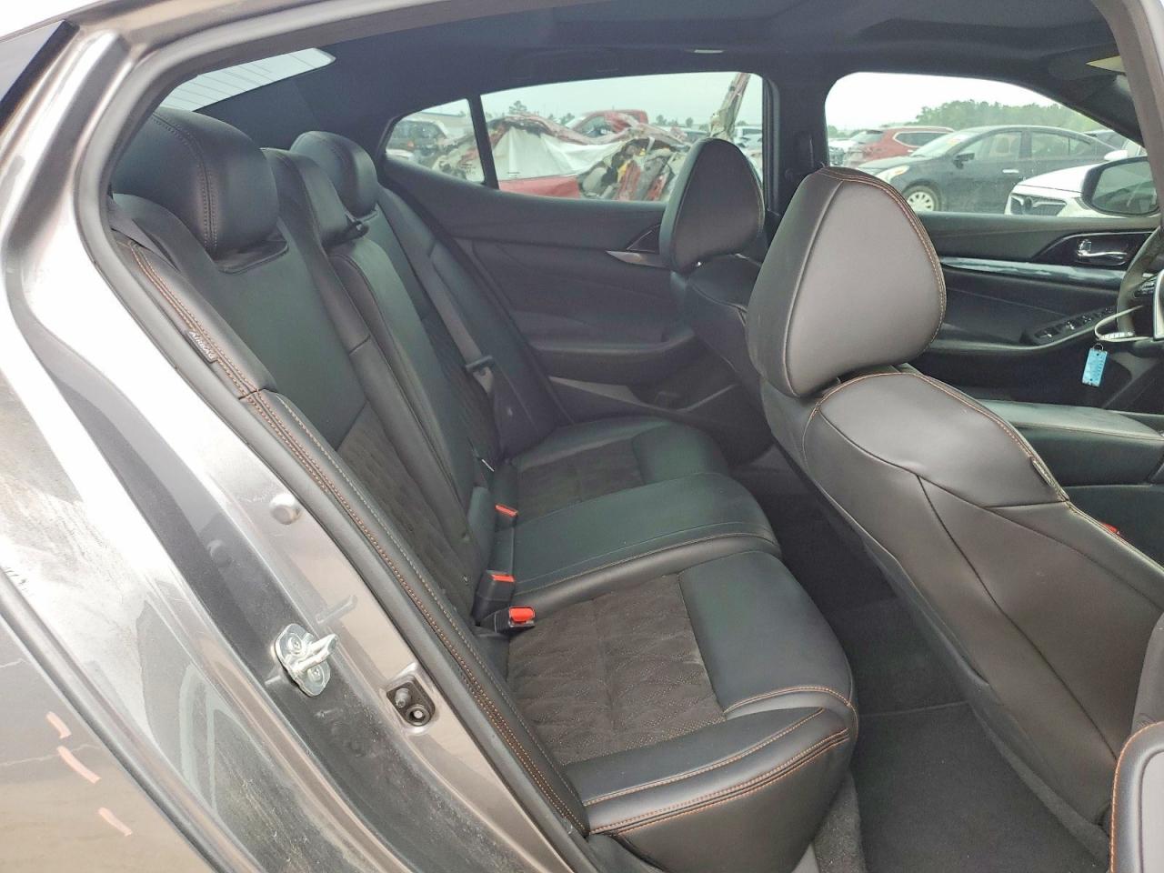 Nissan Maxima Sr