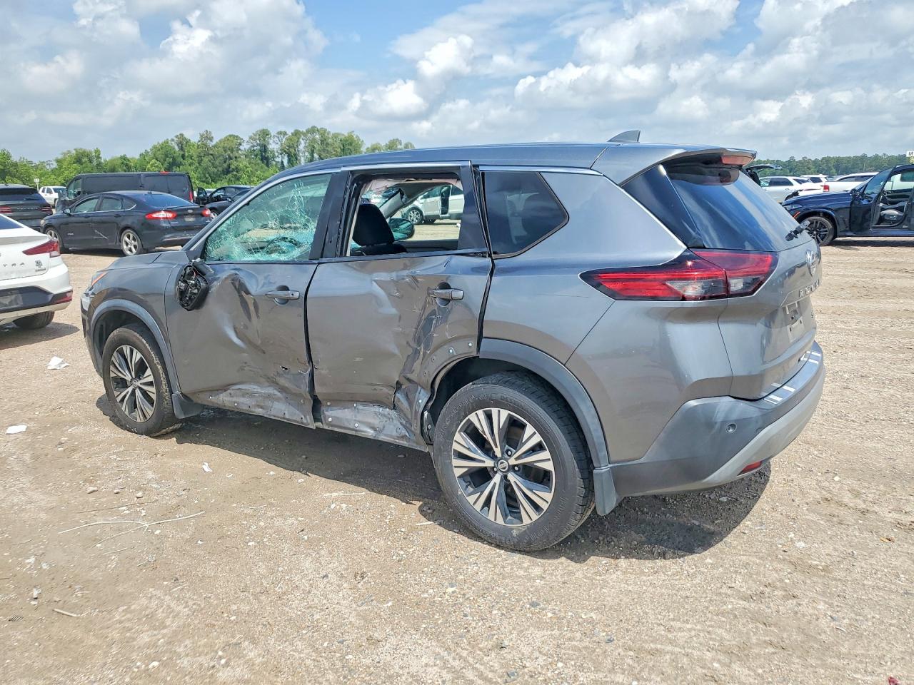 Nissan Rouge Sl