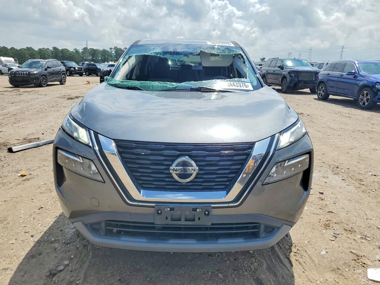 Nissan Rouge Sl