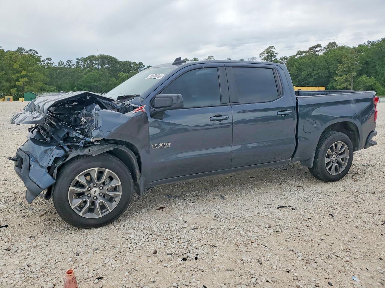 Salvage Chevrolet Silverado Ltd Image