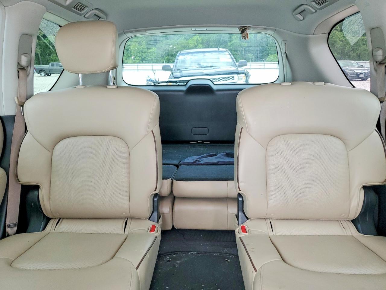 Nissan Armada Platinum