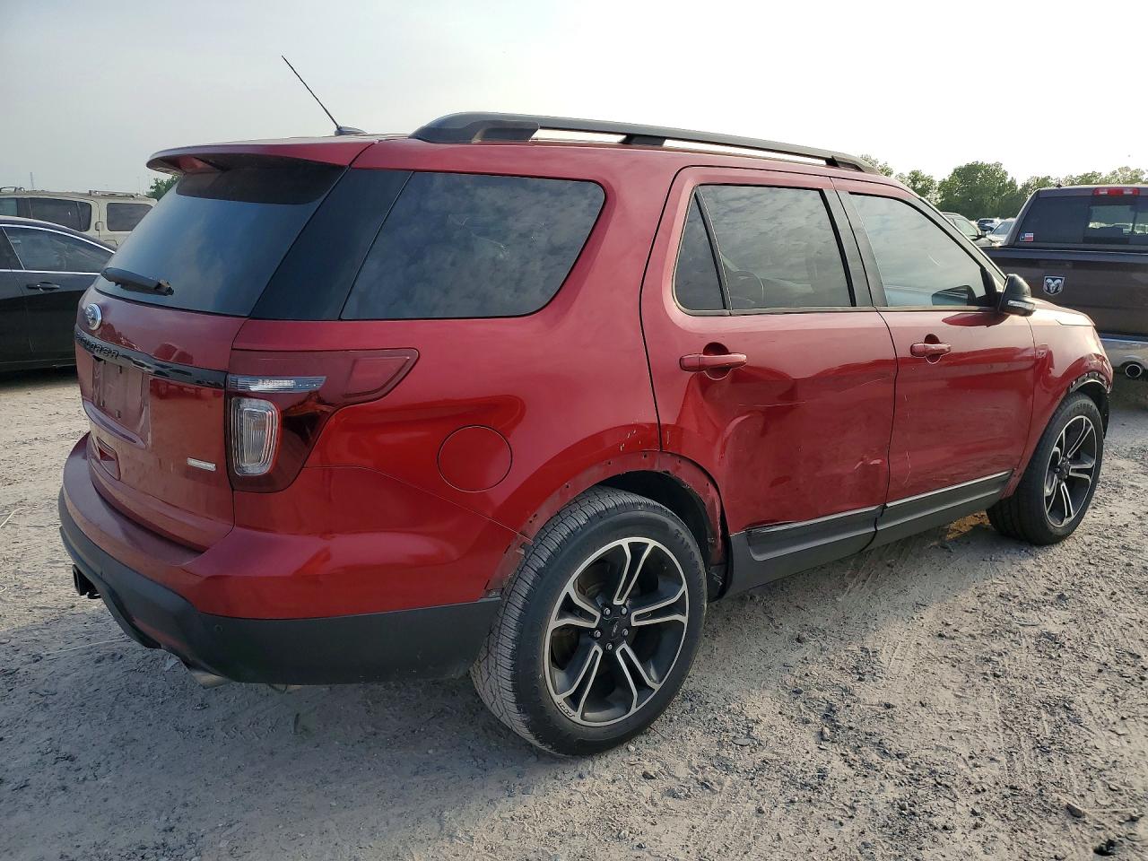 Ford Explorer Sport