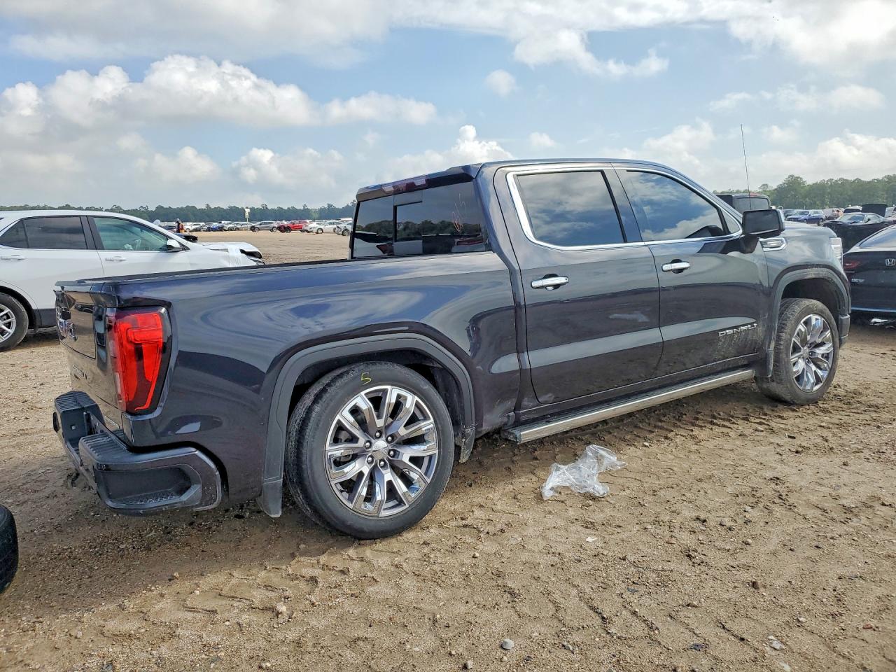 GMC Sierra K1500 Denali