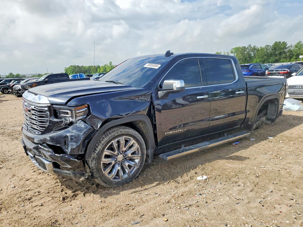Salvage GMC Sierra Image