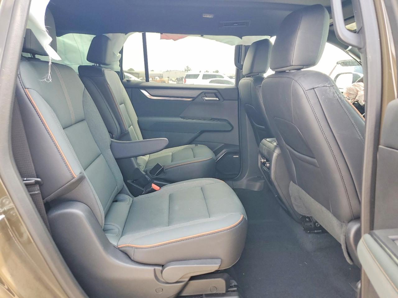 GMC Acadia At4