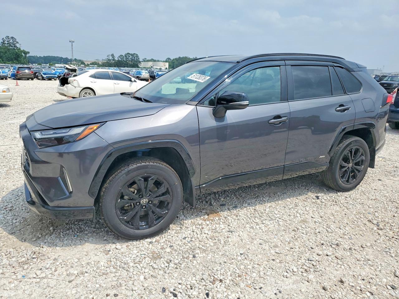 Salvage Toyota RAV4 Image