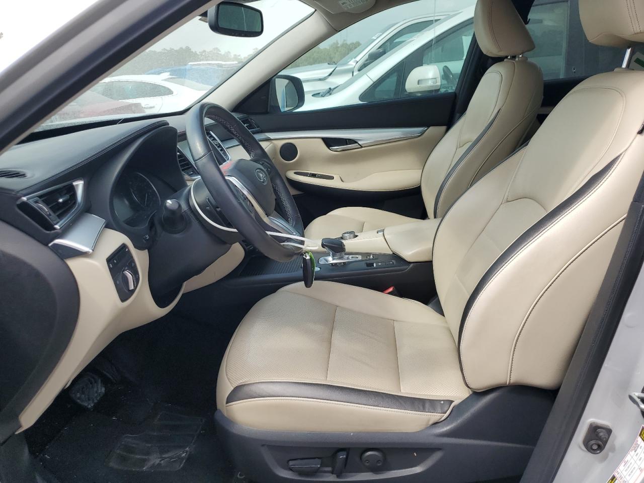 INFINITI Qx Essential