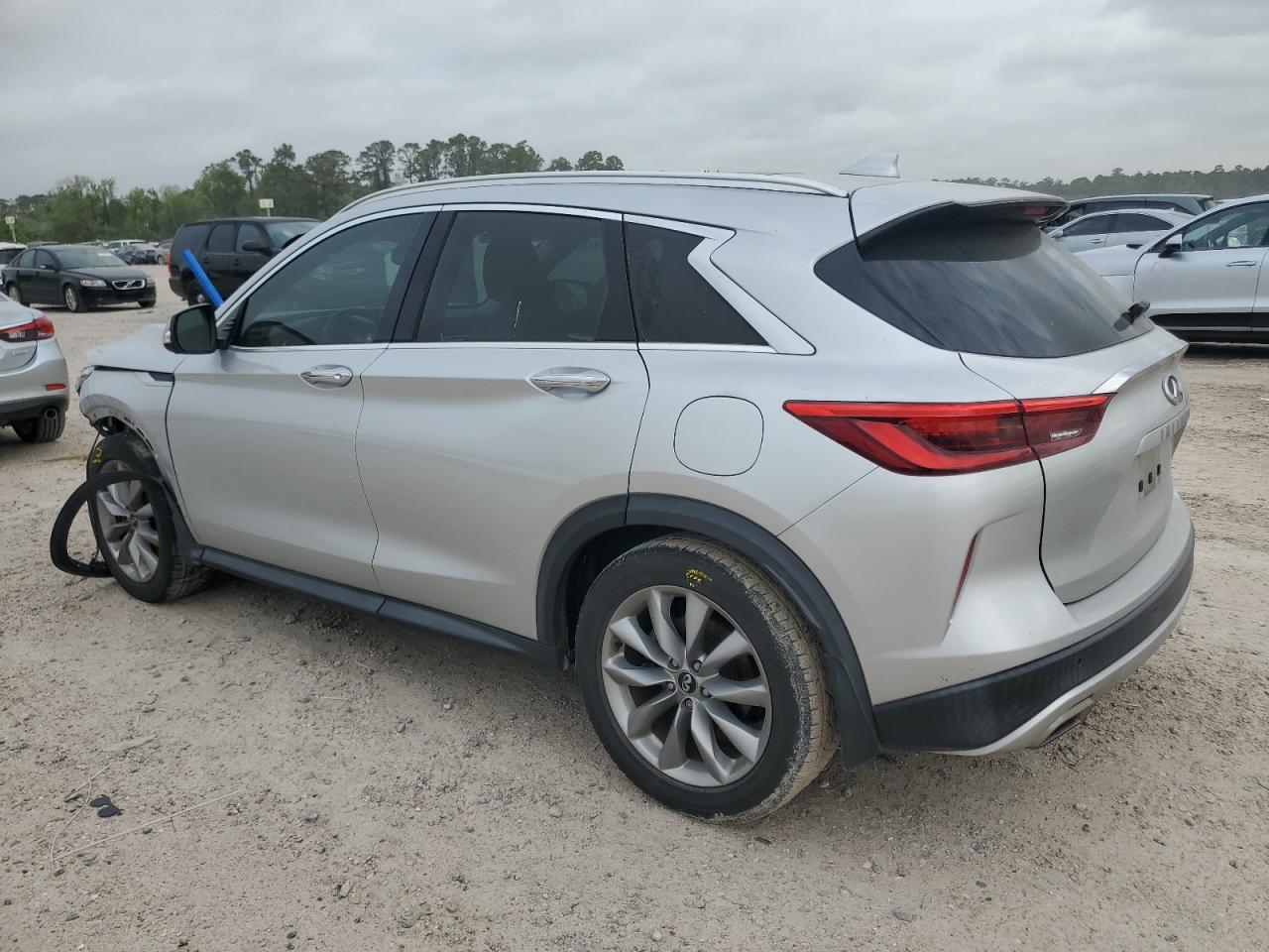 INFINITI Qx Essential