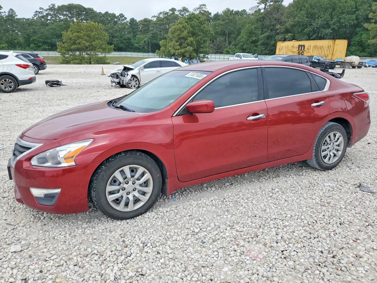 Salvage Nissan Altima Image
