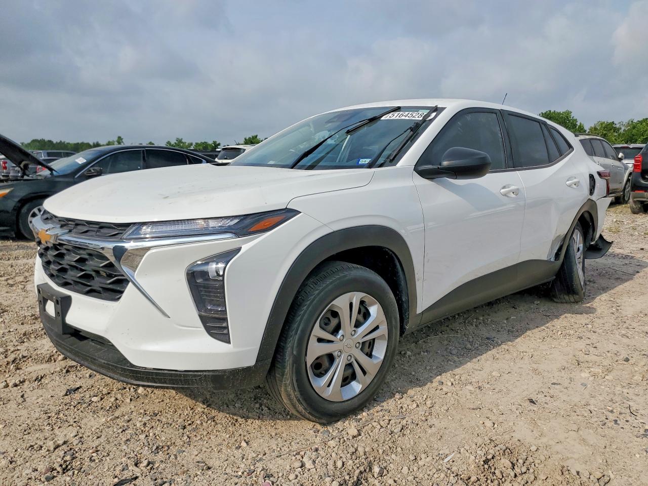 Salvage Chevrolet Trax Image
