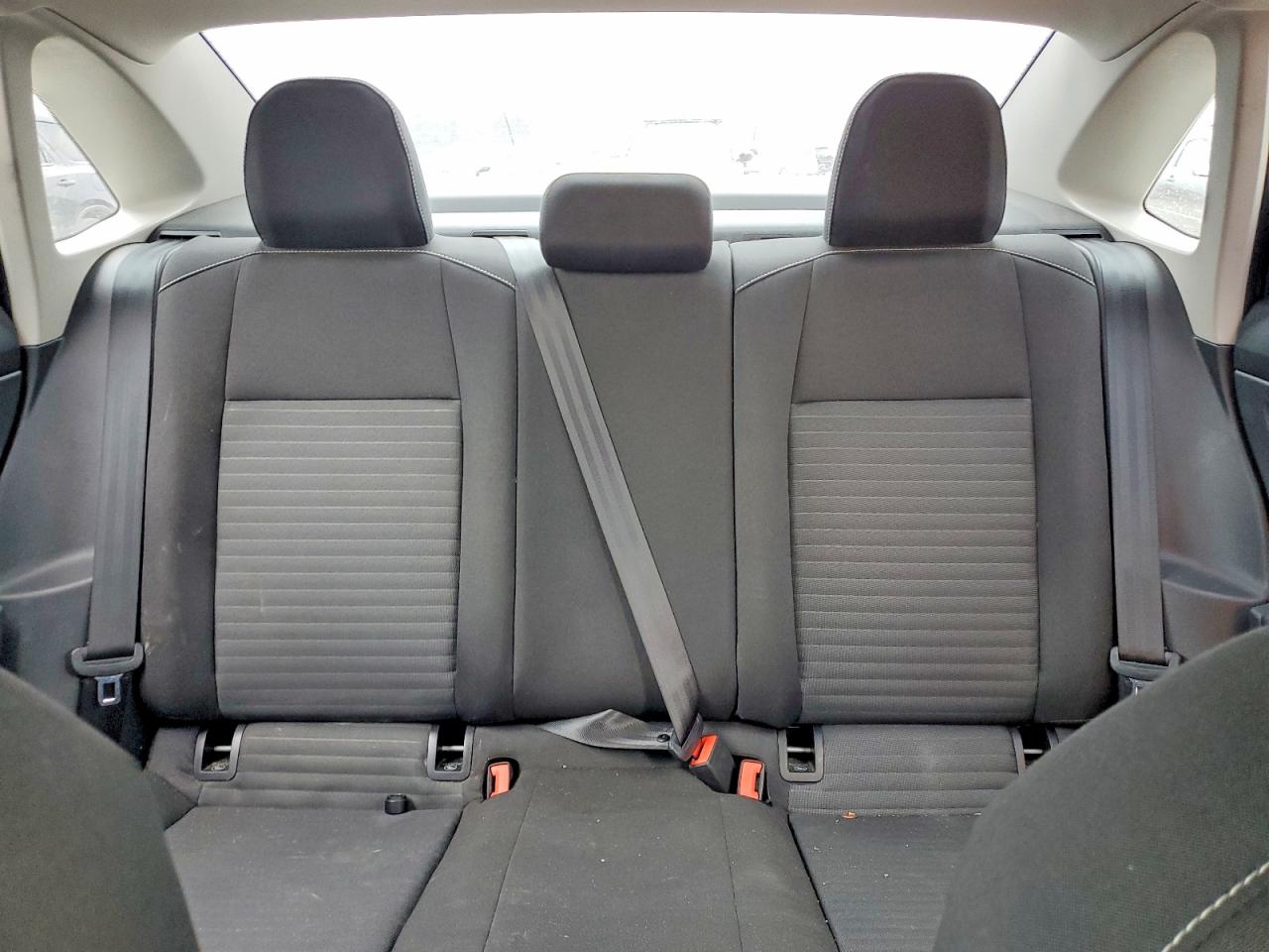 Volkswagen Jetta S