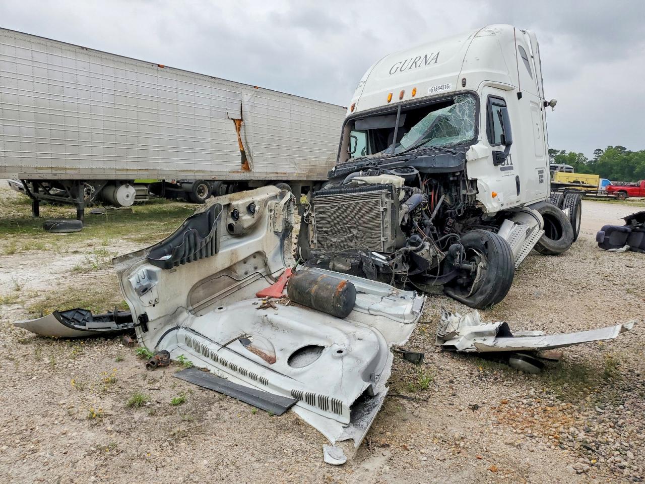 Freightliner Cascadia 125