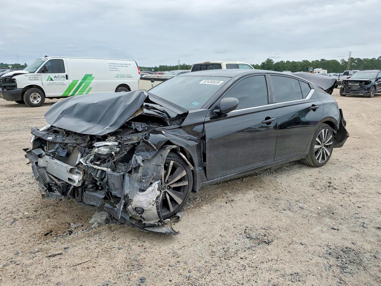 Salvage Nissan Altima Image