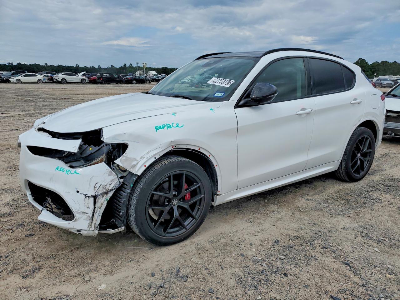 Salvage Alfa Romeo Stelvio Image