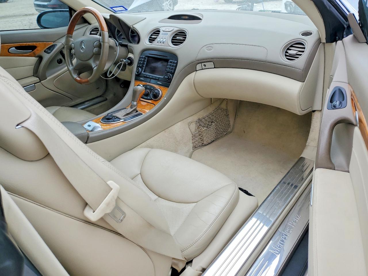 Mercedes-Benz S-Class 550