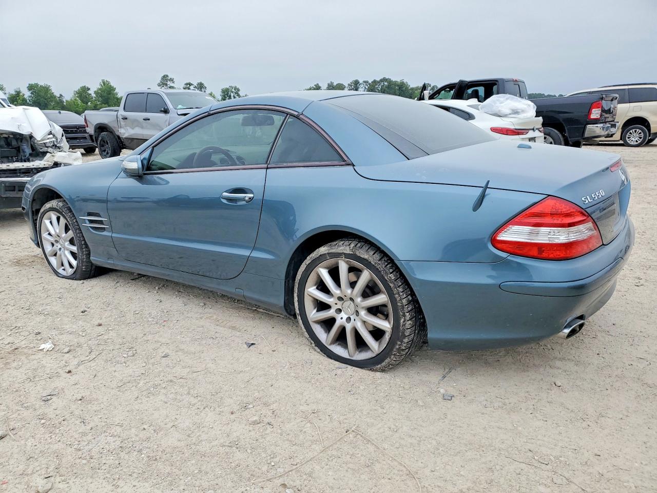 Mercedes-Benz S-Class 550