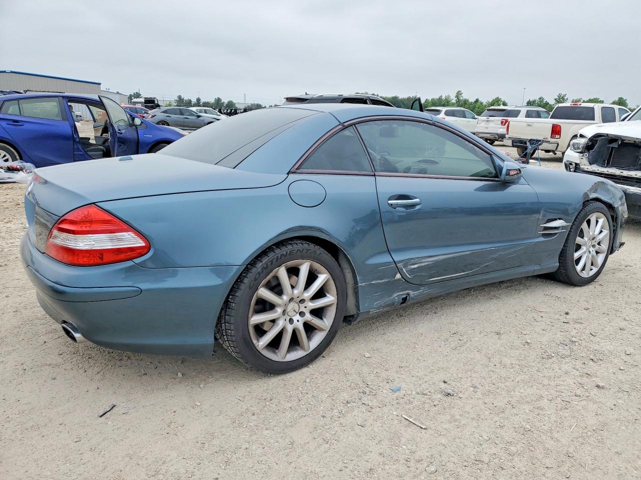 Mercedes-Benz S-Class 550