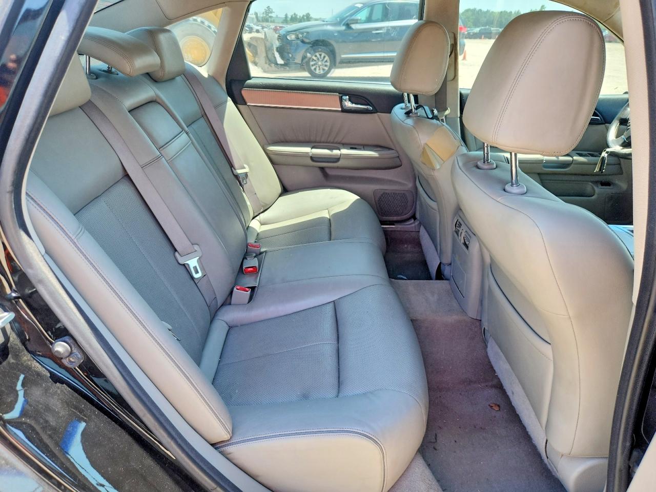 INFINITI M35 Base