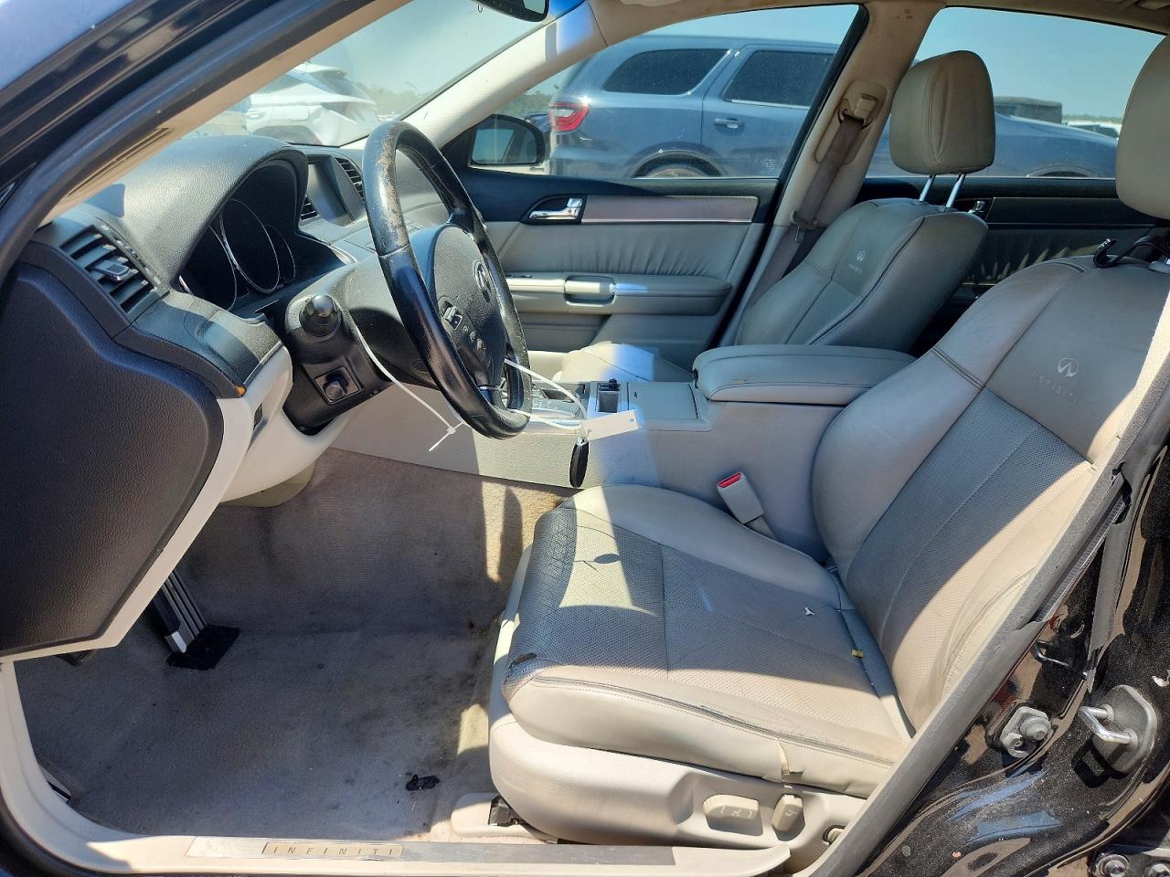INFINITI M35 Base