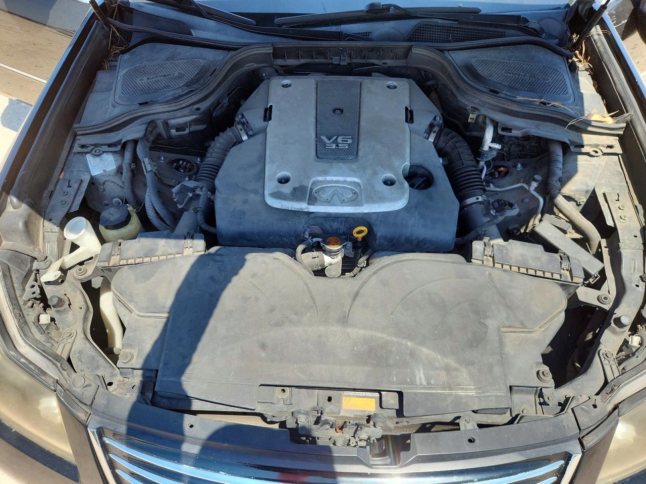 INFINITI M35 Base