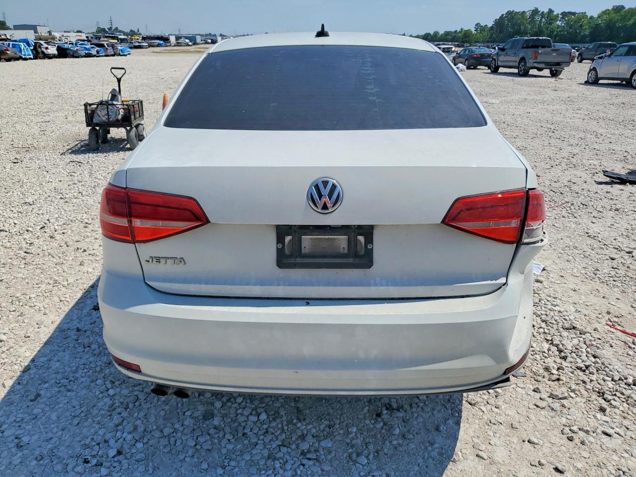 Volkswagen Jetta Base
