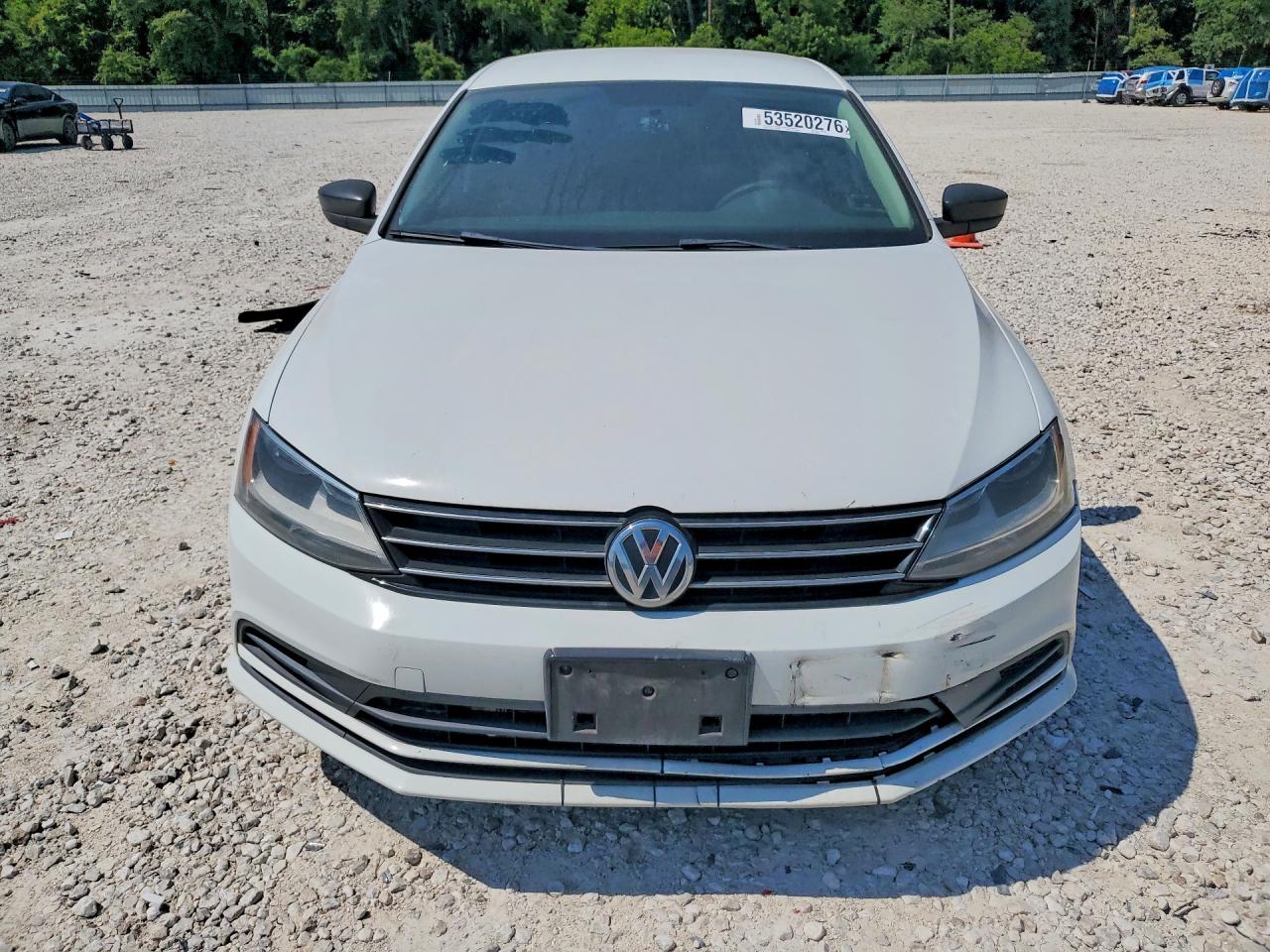 Volkswagen Jetta Base
