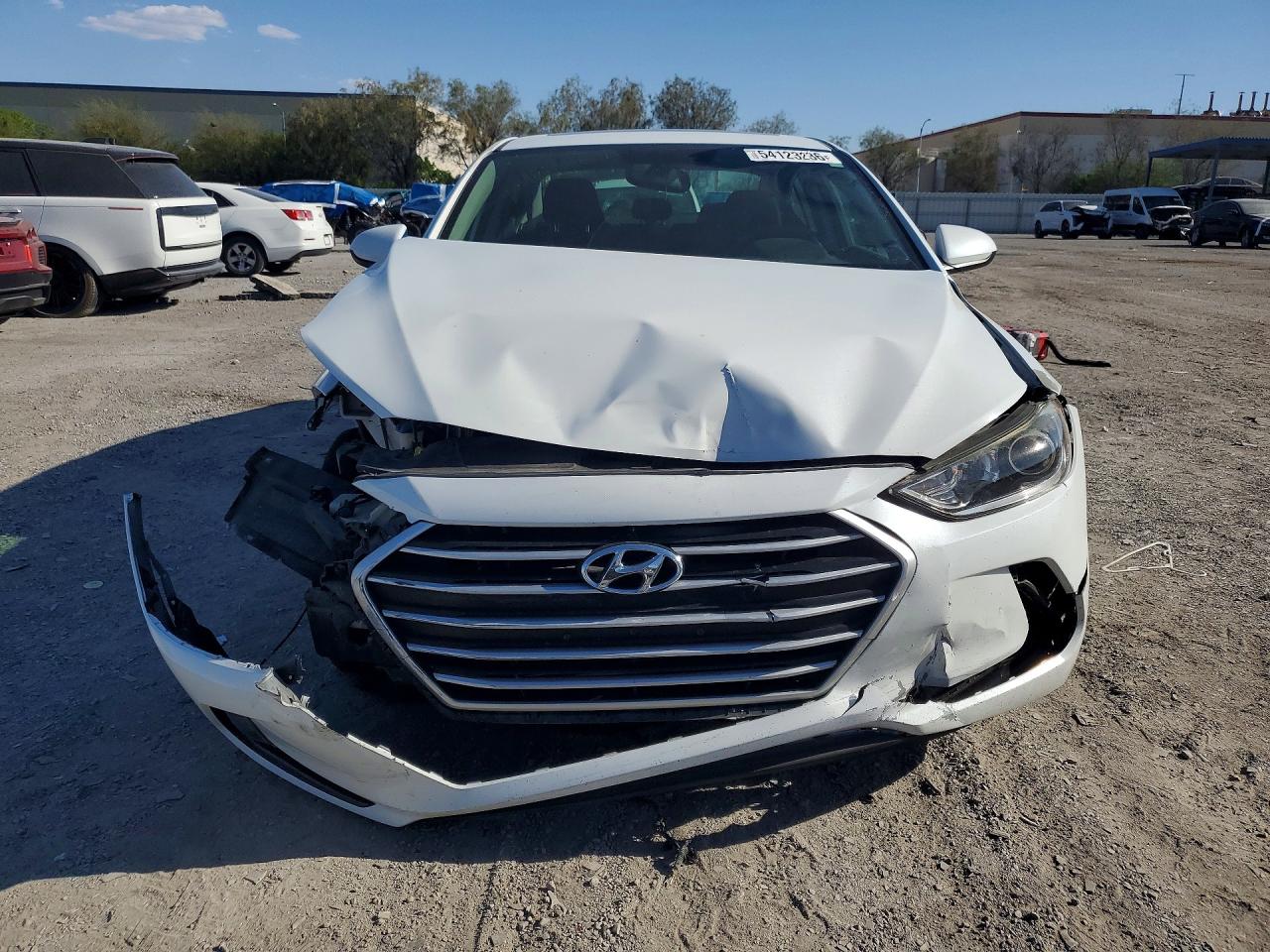 Hyundai ELANTRA Value Edition