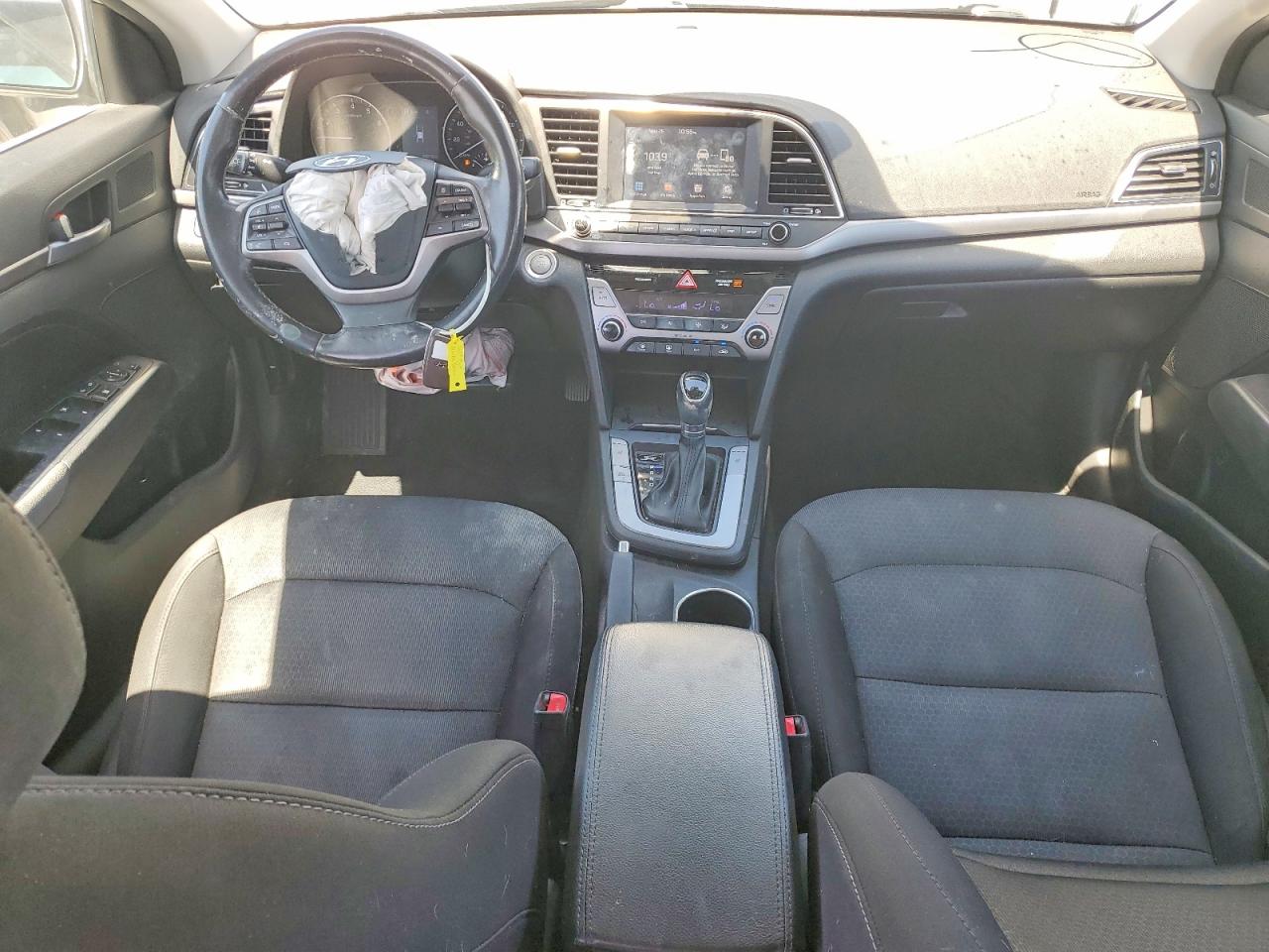 Hyundai ELANTRA Value Edition
