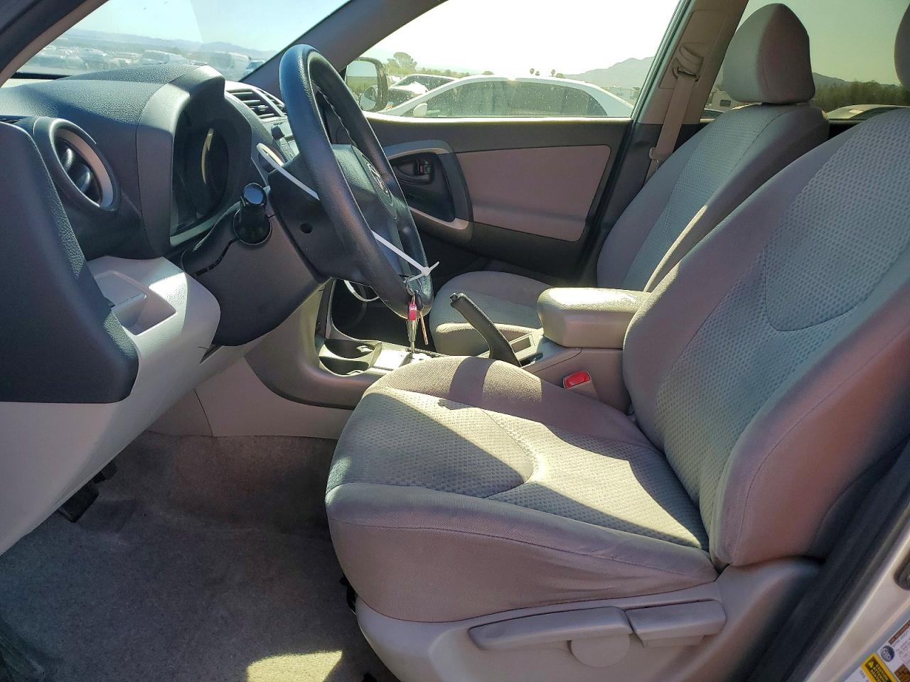 Toyota RAV4 Base
