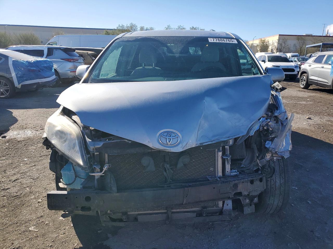 Toyota Sienna Le
