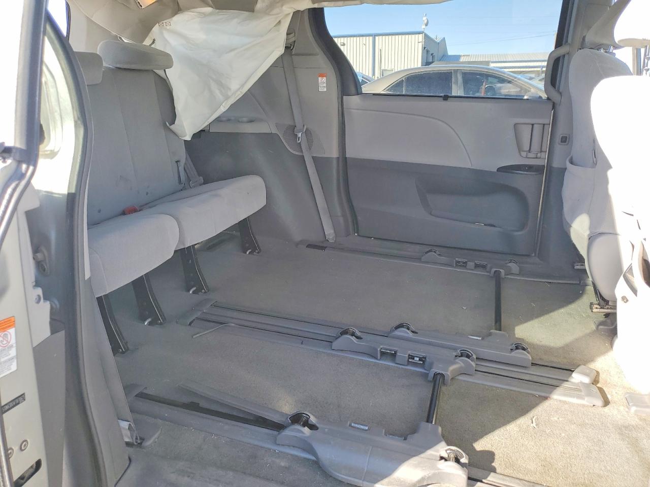 Toyota Sienna Le