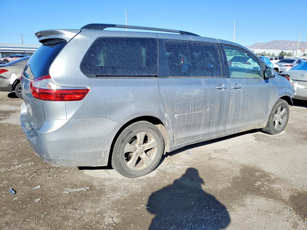 Toyota Sienna Le