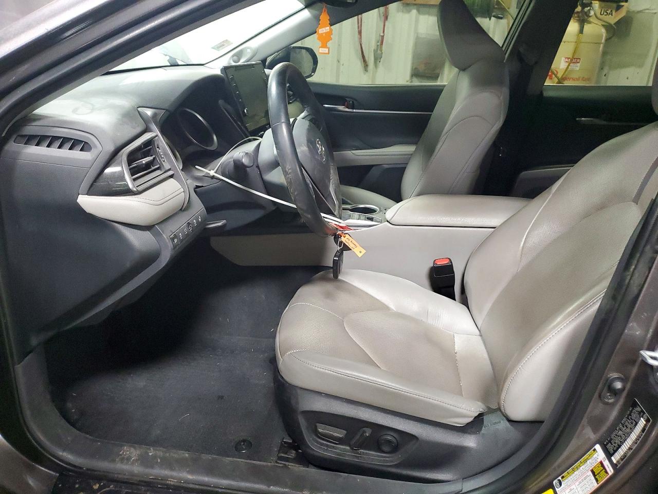 Toyota Camry Xle