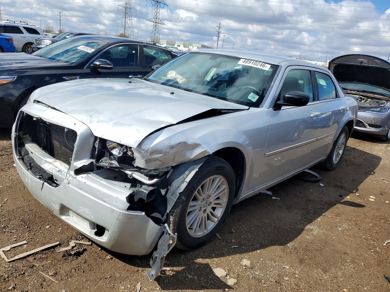 Salvage Chrysler 300 Image