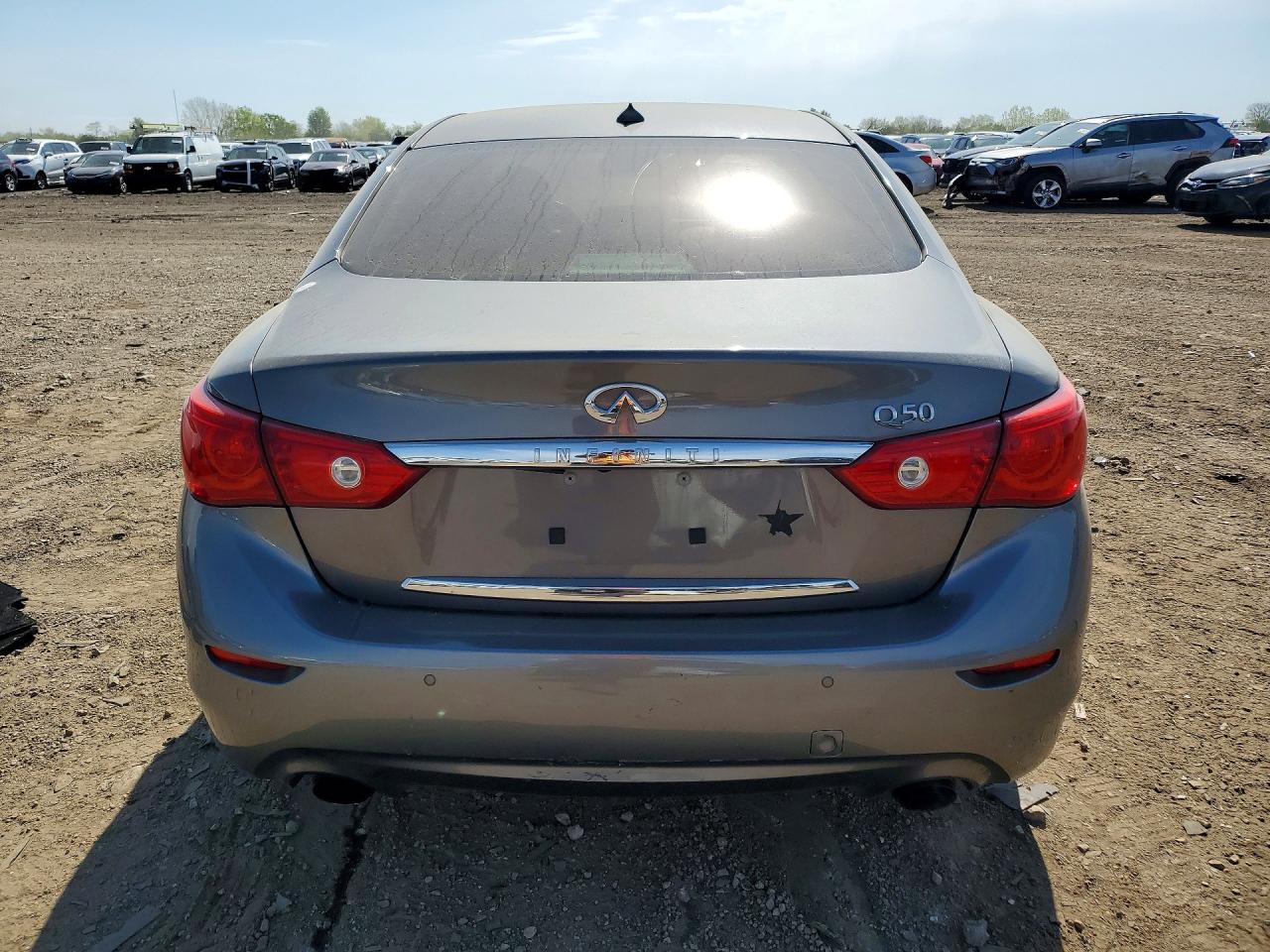 INFINITI Q50 Base