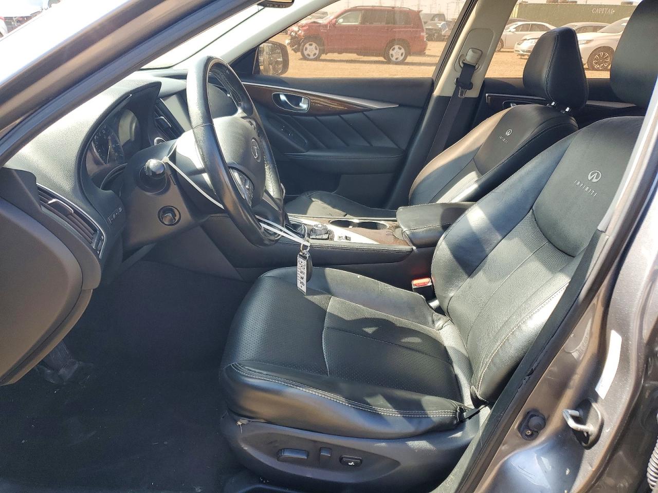 INFINITI Q50 Base