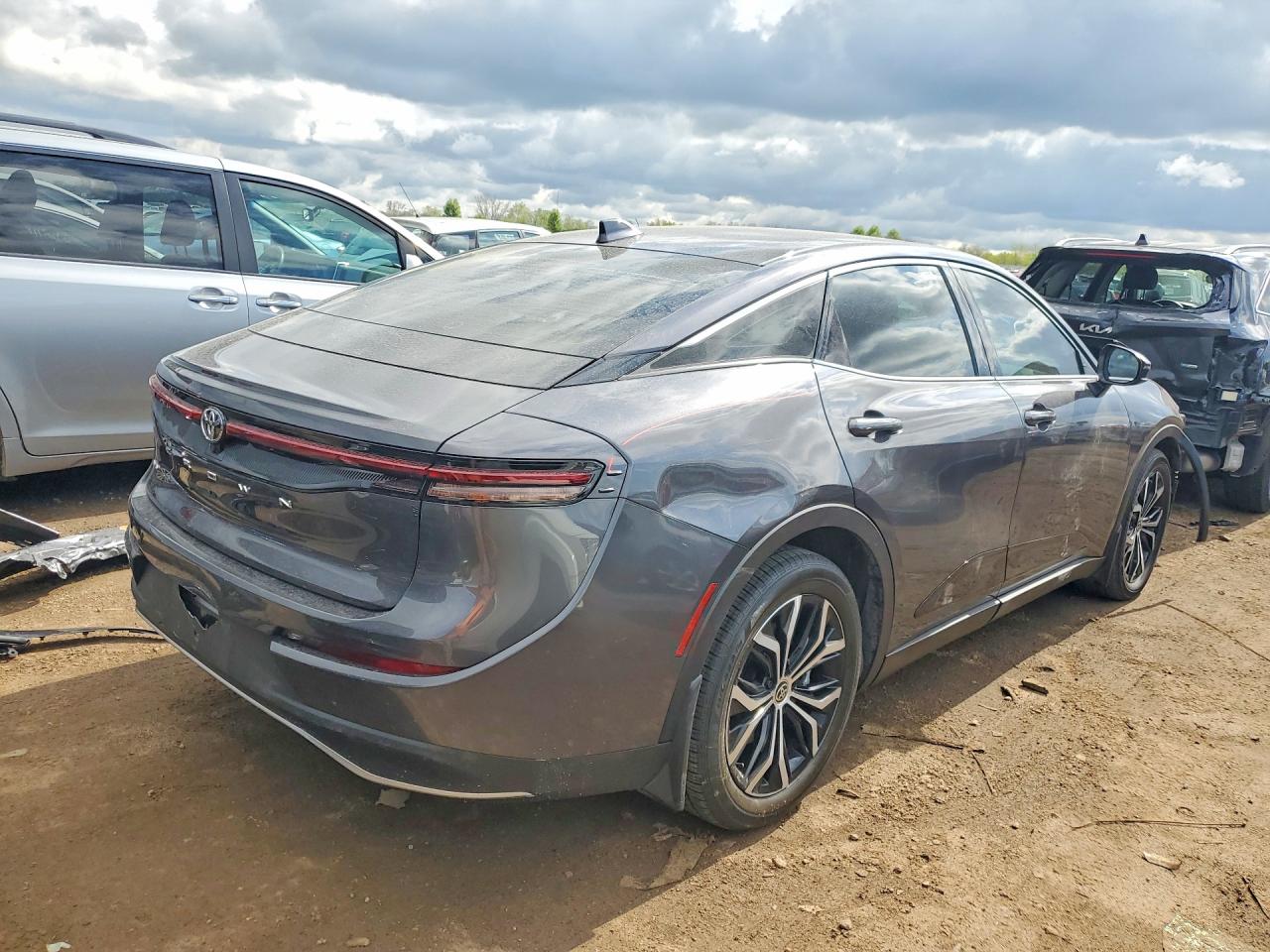 Toyota Crown Xle Xle